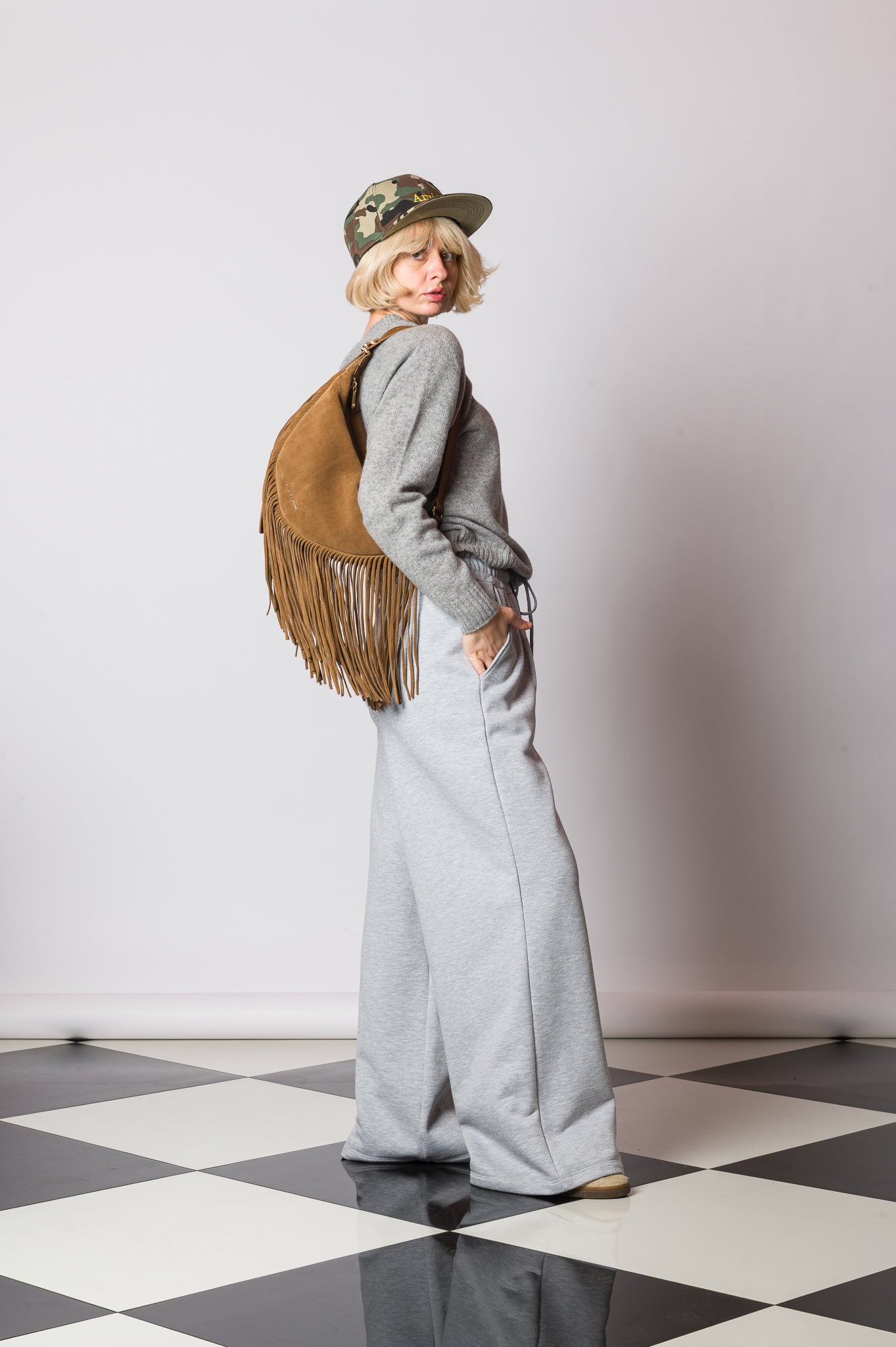 GAETANA Fringes Hobo