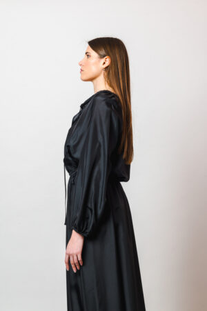 Blusa-Solotre-Nero-RajahShop-Laterale